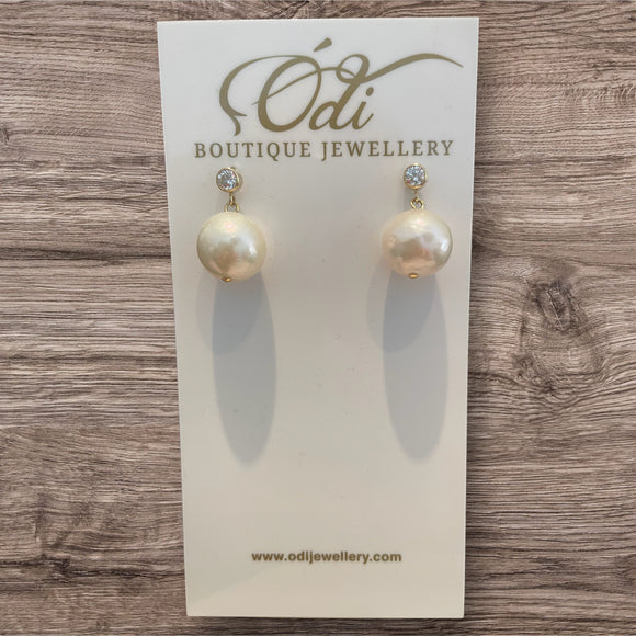 Odi Boutique - Fresh Water Pearl on Cubic Zirconia Post
