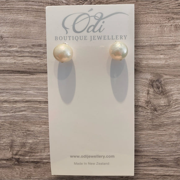 Odi Boutique - Large Fresh Water Pearl Stud Drops