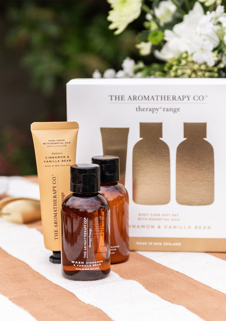 The Aromatherapy Co -Therapy Mini Bodycare Trio Set Cinnamon