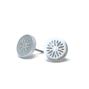 Keke Silver - Mountain Daisy Studs.